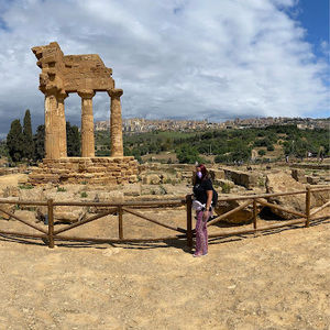 Meet your Posher, Casey hamilton